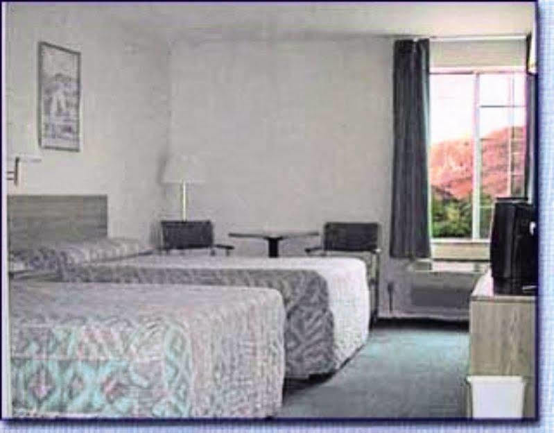 Moab Gateway Inn At Arches Nat'L Park 외부 사진